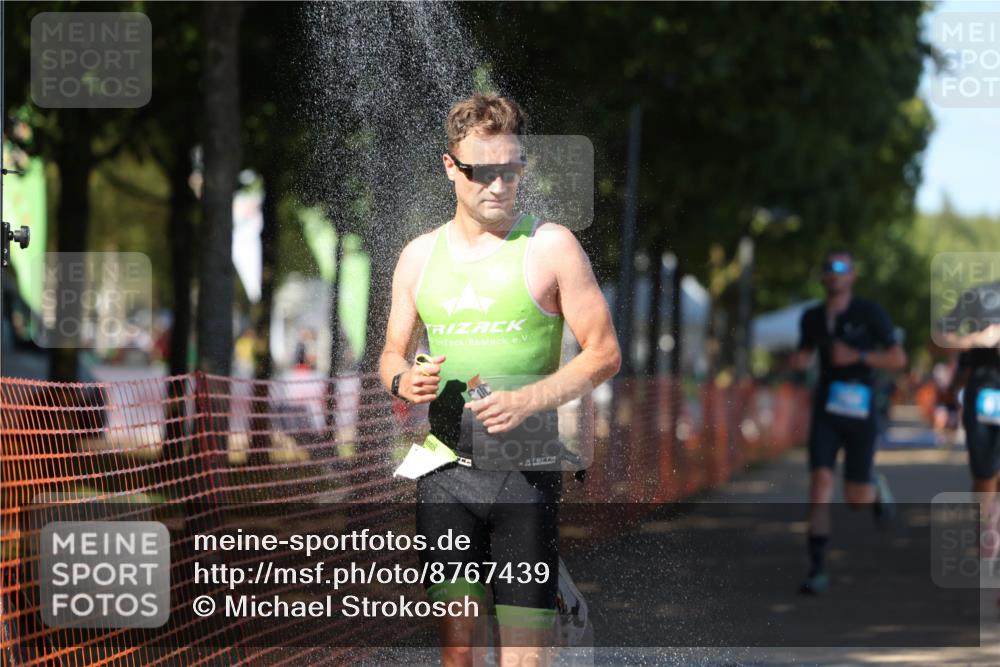 07.09.2025 - 19. Norderstedt Triathlon Michael Strokosch http://msf.ph/oto/8767439 07.09.2025 15:18:05 Laufen 398, 990, 1478 meine-sportfotos.de