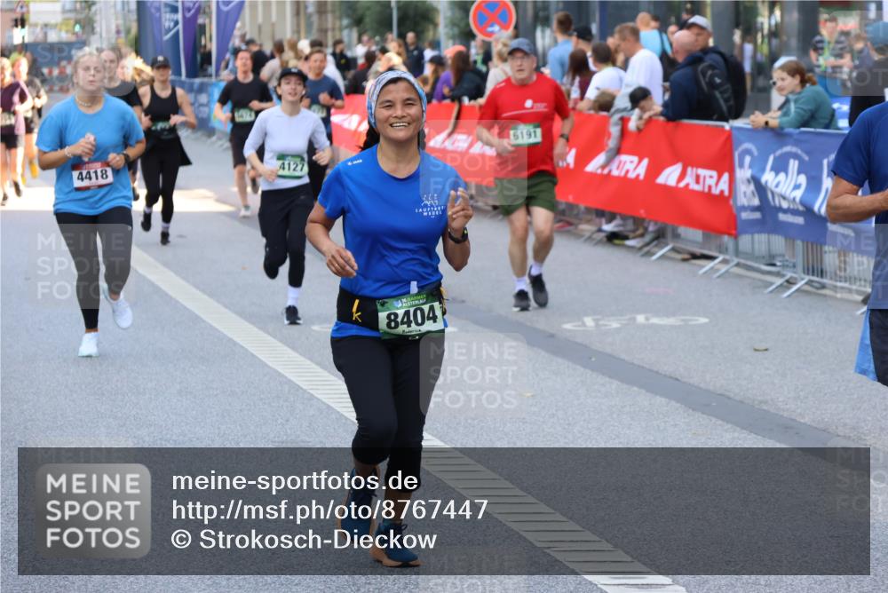 07.09.2025 - BARMER Alsterlauf Strokosch-Dieckow http://msf.ph/oto/8767447 07.09.2025 10:11:16 Ziel 2283, 2293, 2300, 2772, 2820, 2934, 3348, 3349, 3393, 3398, 3485, 3526, 3692, 3732, 3783, 3828, 3867, 4045, 4376, 4491, 4846, 5166, 5448, 5649, 5650, 6124, 6130, 6144, 6180, 8038, 8039, 8264 meine-sportfotos.de