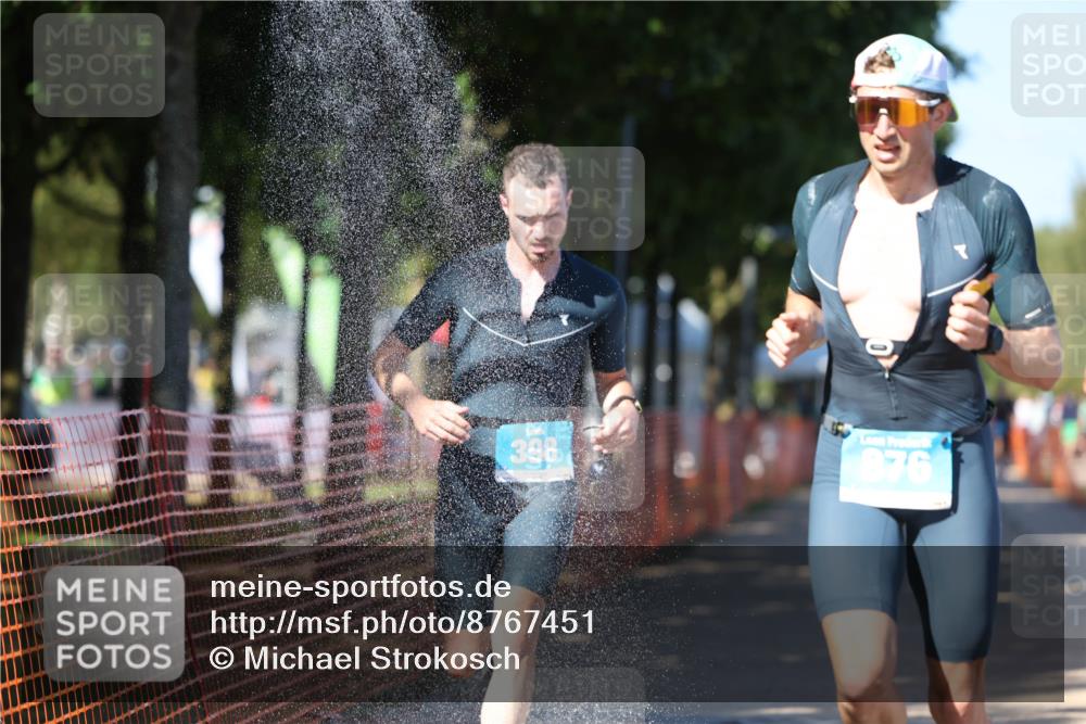 07.09.2025 - 19. Norderstedt Triathlon Michael Strokosch http://msf.ph/oto/8767451 07.09.2025 15:18:07 Laufen 398, 990, 1478 meine-sportfotos.de