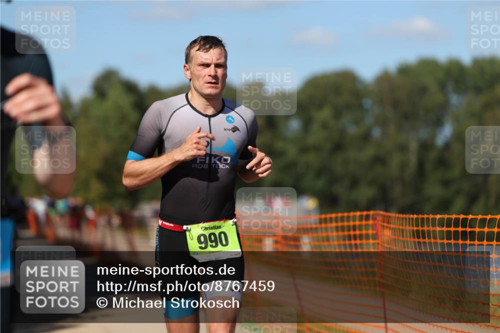 07.09.2025 - 19. Norderstedt Triathlon Michael Strokosch http://msf.ph/oto/8767459 07.09.2025 15:18:09 Laufen 398, 990 meine-sportfotos.de