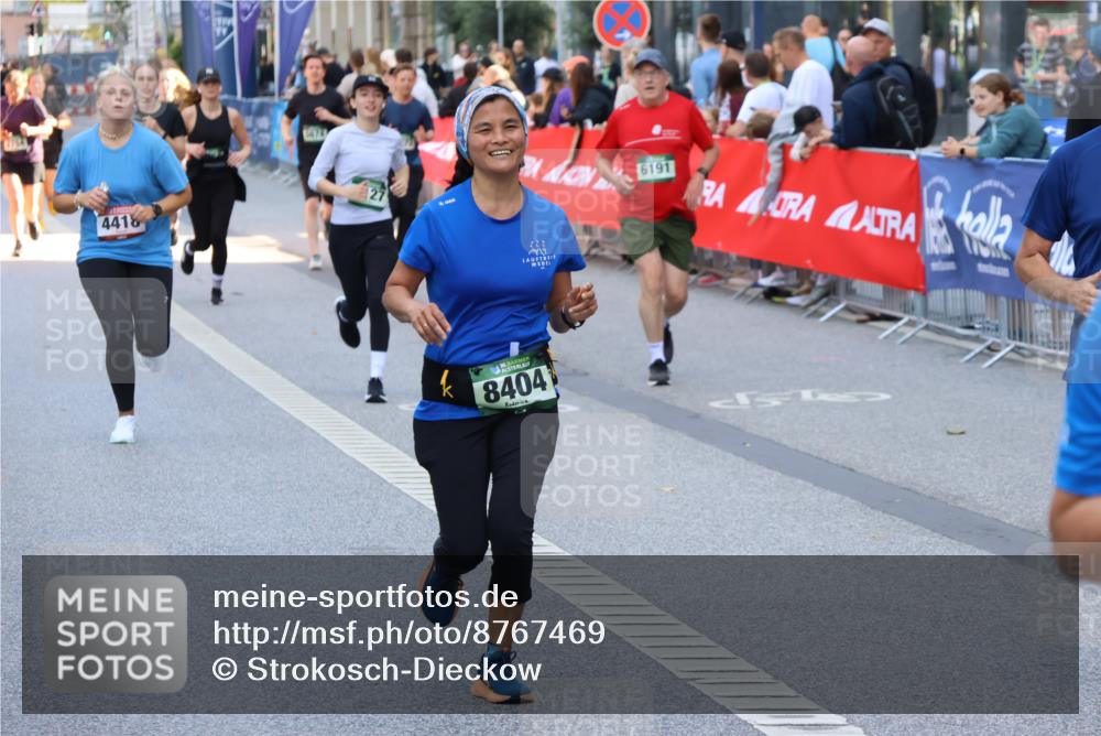 07.09.2025 - BARMER Alsterlauf Strokosch-Dieckow http://msf.ph/oto/8767469 07.09.2025 10:11:16 Ziel 2283, 2293, 2300, 2772, 2820, 2934, 3348, 3349, 3393, 3398, 3485, 3526, 3692, 3732, 3783, 3828, 3867, 4045, 4376, 4491, 4846, 5166, 5448, 5649, 5650, 6124, 6130, 6144, 6180, 8038, 8039, 8264 meine-sportfotos.de
