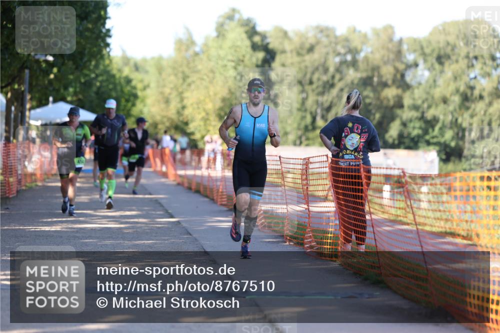 07.09.2025 - 19. Norderstedt Triathlon Michael Strokosch http://msf.ph/oto/8767510 07.09.2025 16:16:05 Laufen 454, 1587, 1591, 1604, 1624 meine-sportfotos.de