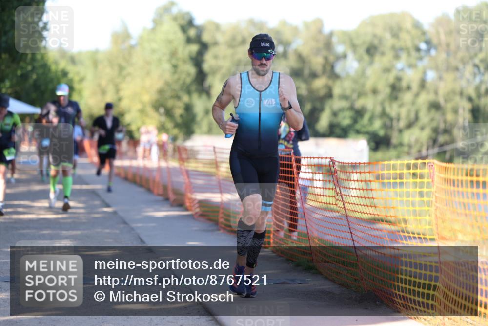 07.09.2025 - 19. Norderstedt Triathlon Michael Strokosch http://msf.ph/oto/8767521 07.09.2025 16:16:07 Laufen 454, 1070, 1587, 1591, 1604, 1624 meine-sportfotos.de
