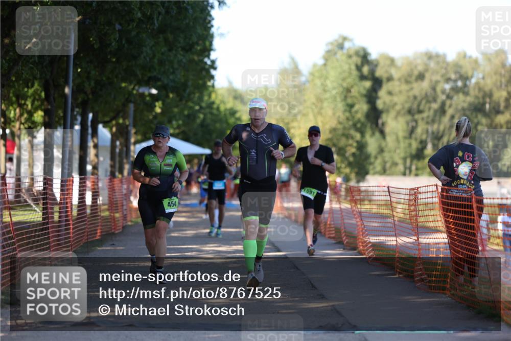 07.09.2025 - 19. Norderstedt Triathlon Michael Strokosch http://msf.ph/oto/8767525 07.09.2025 16:16:09 Laufen 414, 454, 868, 1070, 1591, 1604, 1624 meine-sportfotos.de