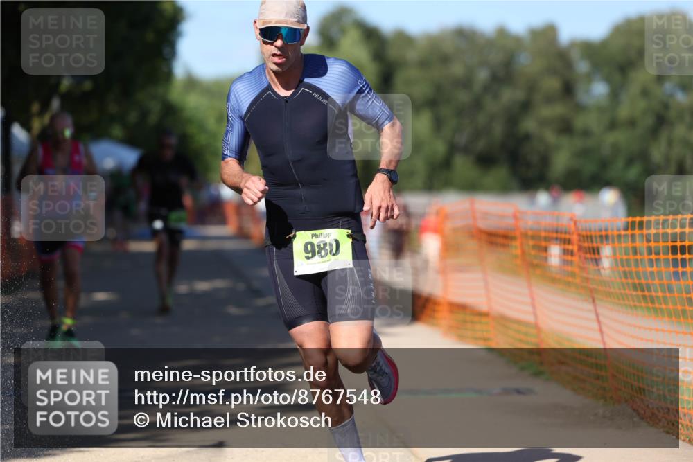 07.09.2025 - 19. Norderstedt Triathlon Michael Strokosch http://msf.ph/oto/8767548 07.09.2025 15:18:57 Laufen 374, 1020, 1026 meine-sportfotos.de