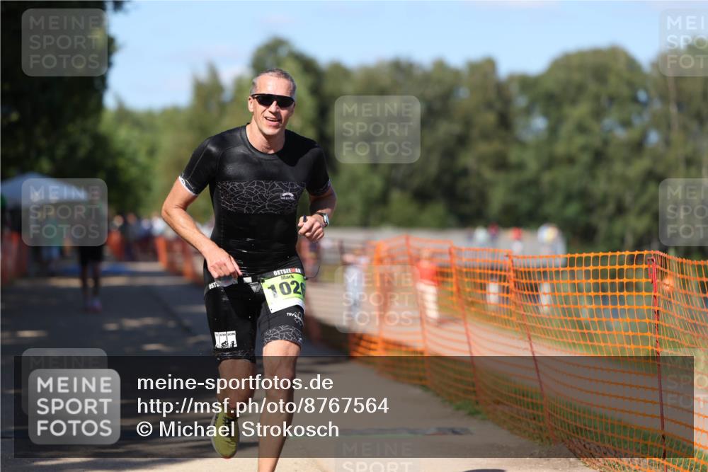 07.09.2025 - 19. Norderstedt Triathlon Michael Strokosch http://msf.ph/oto/8767564 07.09.2025 15:19:02 Laufen 417, 1020, 1026 meine-sportfotos.de