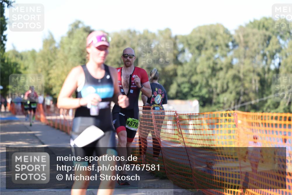 07.09.2025 - 19. Norderstedt Triathlon Michael Strokosch http://msf.ph/oto/8767581 07.09.2025 16:16:22 Laufen 882, 1486, 1497, 1565, 1570 meine-sportfotos.de