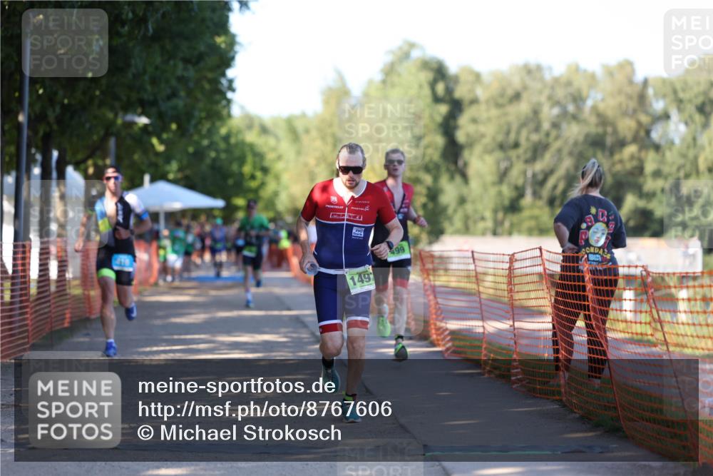 07.09.2025 - 19. Norderstedt Triathlon Michael Strokosch http://msf.ph/oto/8767606 07.09.2025 16:16:29 Laufen 416, 499, 882, 1497, 1571 meine-sportfotos.de