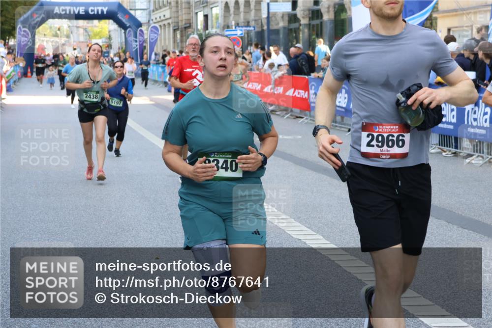 07.09.2025 - BARMER Alsterlauf Strokosch-Dieckow http://msf.ph/oto/8767641 07.09.2025 10:11:10 Ziel 2283, 2300, 2772, 2820, 2915, 2934, 3089, 3393, 3398, 3485, 3526, 3732, 3783, 3828, 3867, 4045, 4846, 5166, 6124, 8264 meine-sportfotos.de
