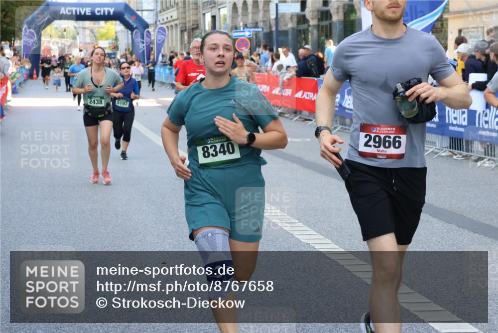 07.09.2025 - BARMER Alsterlauf Strokosch-Dieckow http://msf.ph/oto/8767658 07.09.2025 10:11:10 Ziel 2283, 2300, 2772, 2820, 2915, 2934, 3089, 3393, 3398, 3485, 3526, 3732, 3783, 3828, 3867, 4045, 4846, 5166, 6124, 8264 meine-sportfotos.de