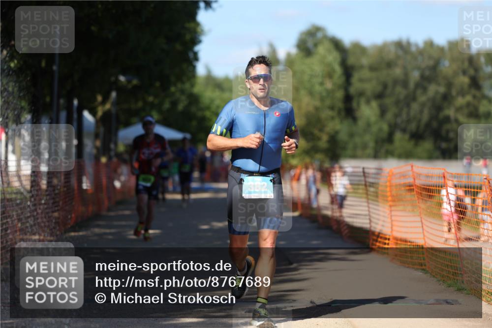 07.09.2025 - 19. Norderstedt Triathlon Michael Strokosch http://msf.ph/oto/8767689 07.09.2025 15:19:47 Laufen 382, 959 meine-sportfotos.de