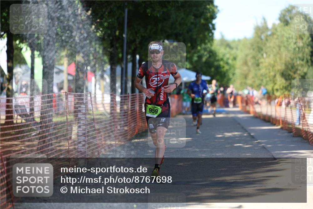 07.09.2025 - 19. Norderstedt Triathlon Michael Strokosch http://msf.ph/oto/8767698 07.09.2025 15:19:49 Laufen 382, 959 meine-sportfotos.de