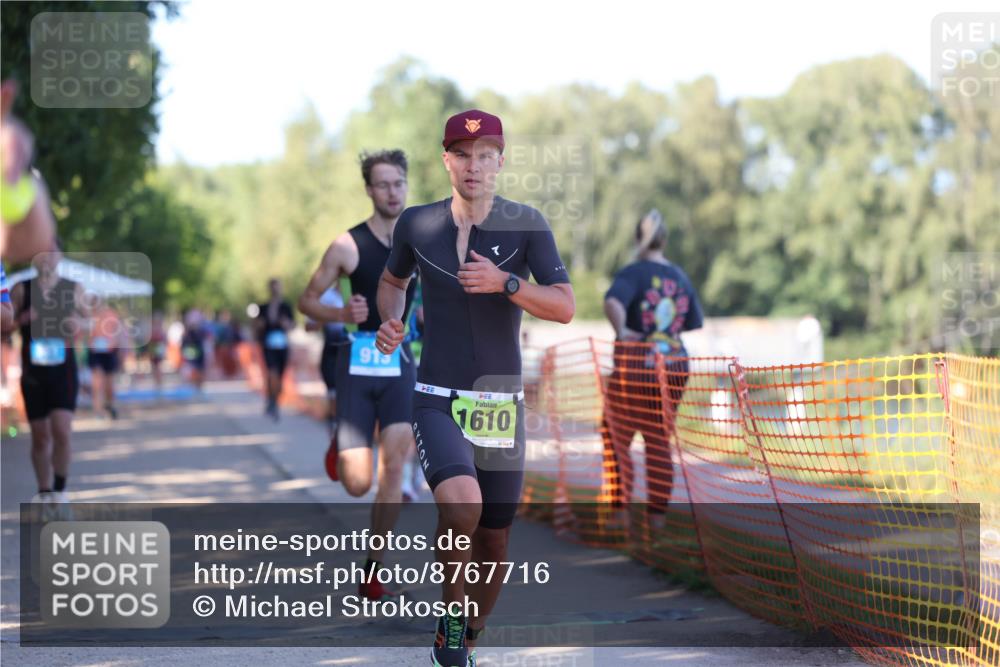 07.09.2025 - 19. Norderstedt Triathlon Michael Strokosch http://msf.ph/oto/8767716 07.09.2025 16:16:53 Laufen 480, 520, 913, 1068, 1105, 1504, 1610 meine-sportfotos.de