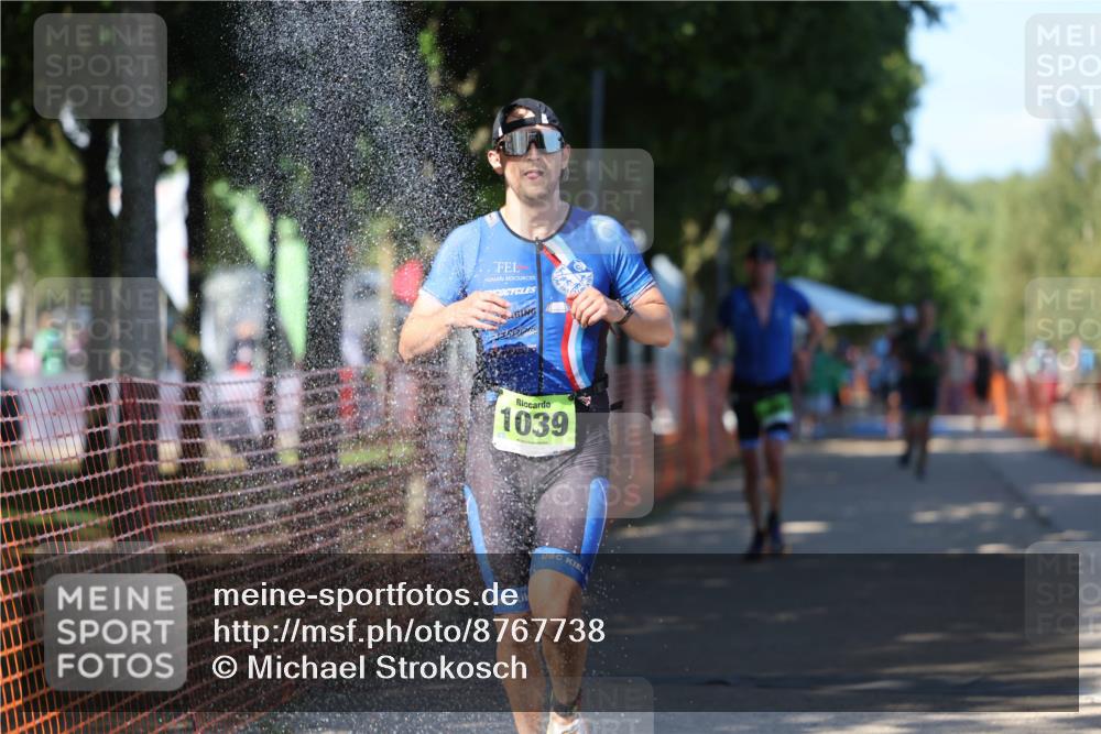 07.09.2025 - 19. Norderstedt Triathlon Michael Strokosch http://msf.ph/oto/8767738 07.09.2025 15:19:55 Laufen 959, 1009 meine-sportfotos.de