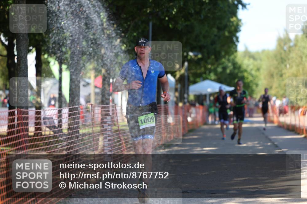 07.09.2025 - 19. Norderstedt Triathlon Michael Strokosch http://msf.ph/oto/8767752 07.09.2025 15:19:58 Laufen 900, 971, 1002, 1009 meine-sportfotos.de