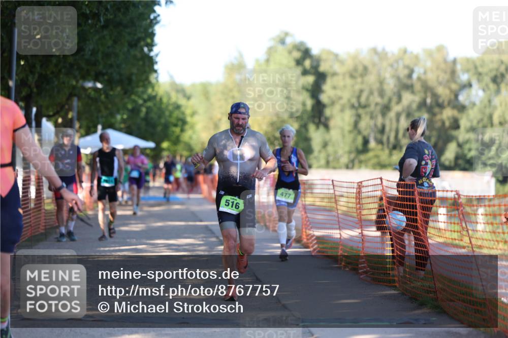 07.09.2025 - 19. Norderstedt Triathlon Michael Strokosch http://msf.ph/oto/8767757 07.09.2025 16:17:17 Laufen 390, 440, 477, 512, 516, 542 meine-sportfotos.de
