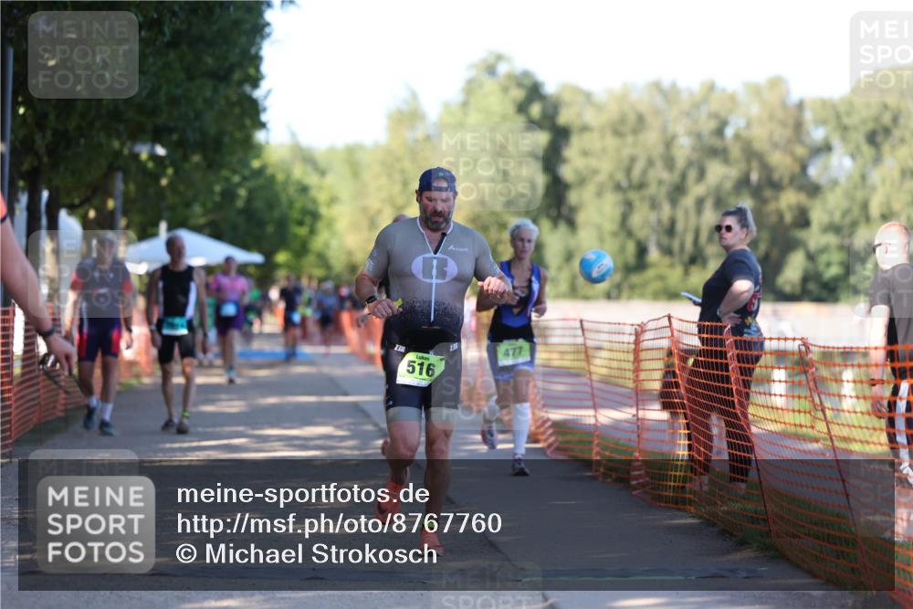 07.09.2025 - 19. Norderstedt Triathlon Michael Strokosch http://msf.ph/oto/8767760 07.09.2025 16:17:17 Laufen 390, 440, 477, 512, 516, 542 meine-sportfotos.de