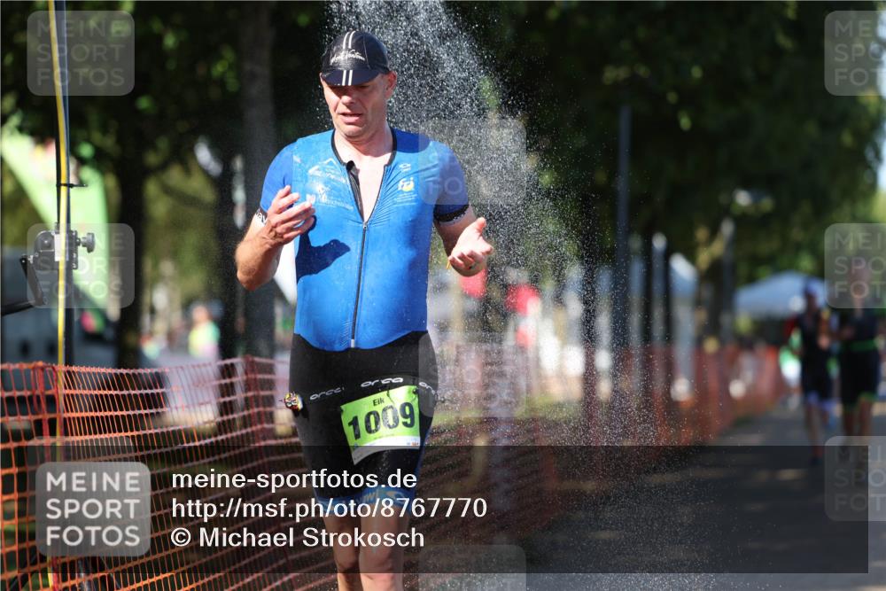 07.09.2025 - 19. Norderstedt Triathlon Michael Strokosch http://msf.ph/oto/8767770 07.09.2025 15:19:59 Laufen 900, 971, 1002, 1009 meine-sportfotos.de