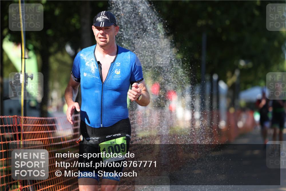 07.09.2025 - 19. Norderstedt Triathlon Michael Strokosch http://msf.ph/oto/8767771 07.09.2025 15:19:59 Laufen 900, 971, 1002, 1009 meine-sportfotos.de
