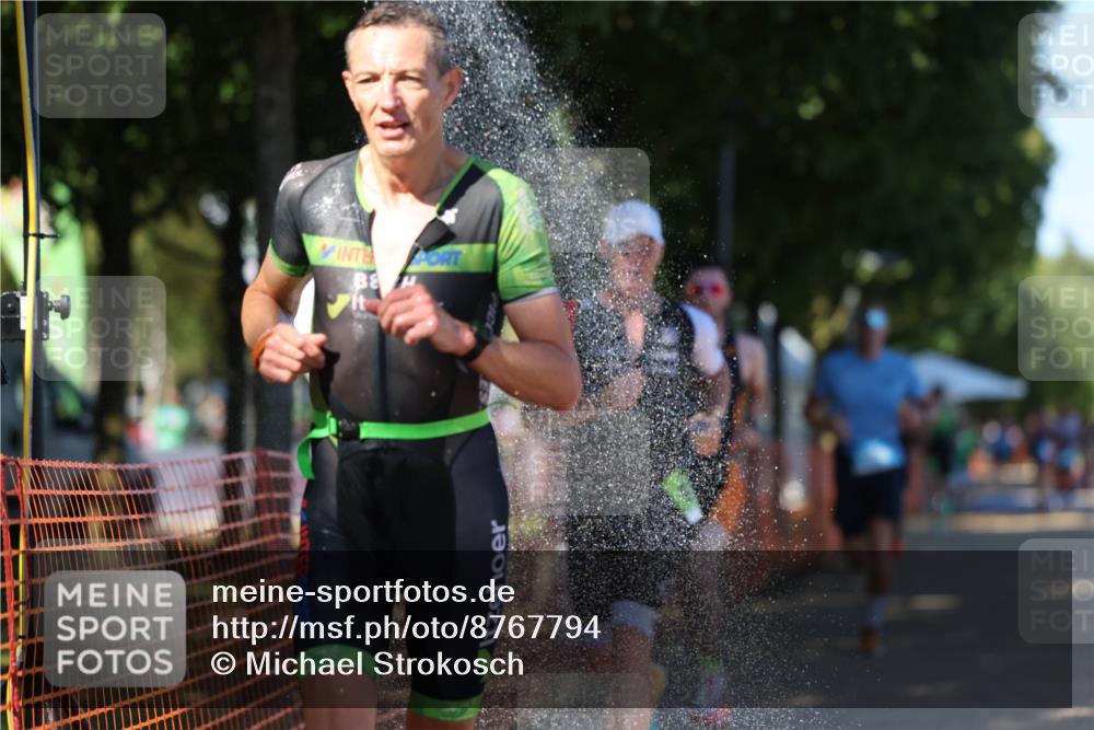 07.09.2025 - 19. Norderstedt Triathlon Michael Strokosch http://msf.ph/oto/8767794 07.09.2025 15:20:05 Laufen 900, 971, 1002, 1408 meine-sportfotos.de