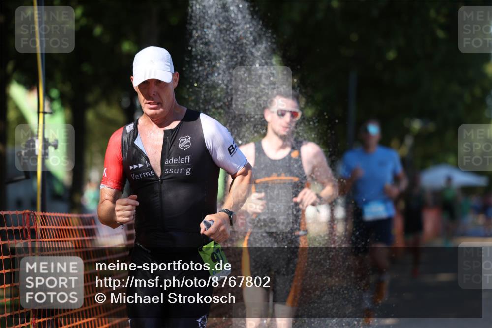 07.09.2025 - 19. Norderstedt Triathlon Michael Strokosch http://msf.ph/oto/8767802 07.09.2025 15:20:07 Laufen 900, 971, 1002, 1408 meine-sportfotos.de
