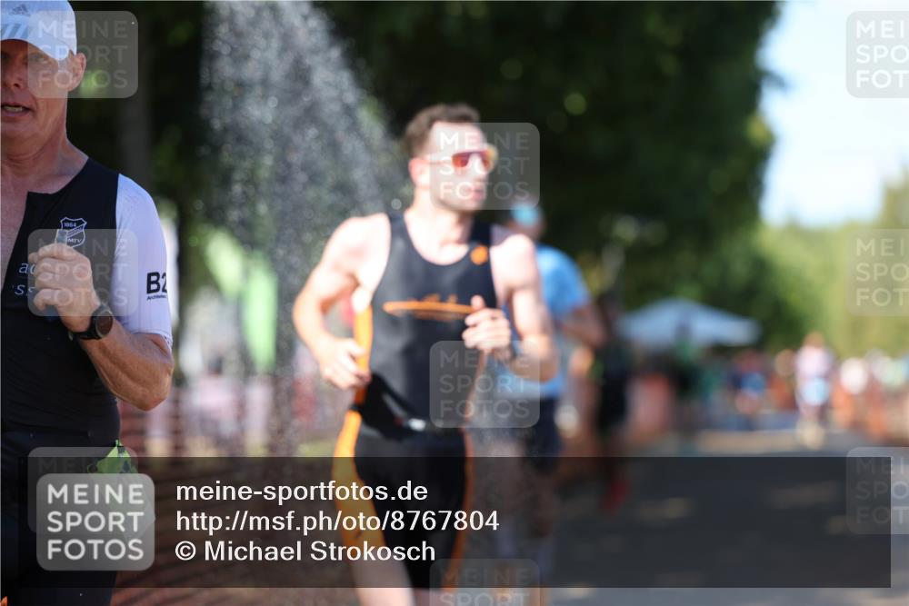 07.09.2025 - 19. Norderstedt Triathlon Michael Strokosch http://msf.ph/oto/8767804 07.09.2025 15:20:07 Laufen 900, 971, 1002, 1408 meine-sportfotos.de