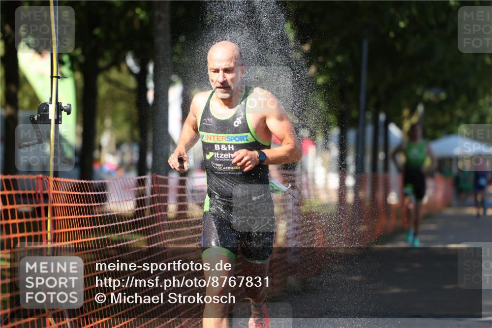 07.09.2025 - 19. Norderstedt Triathlon Michael Strokosch http://msf.ph/oto/8767831 07.09.2025 15:20:12 Laufen 1408 meine-sportfotos.de