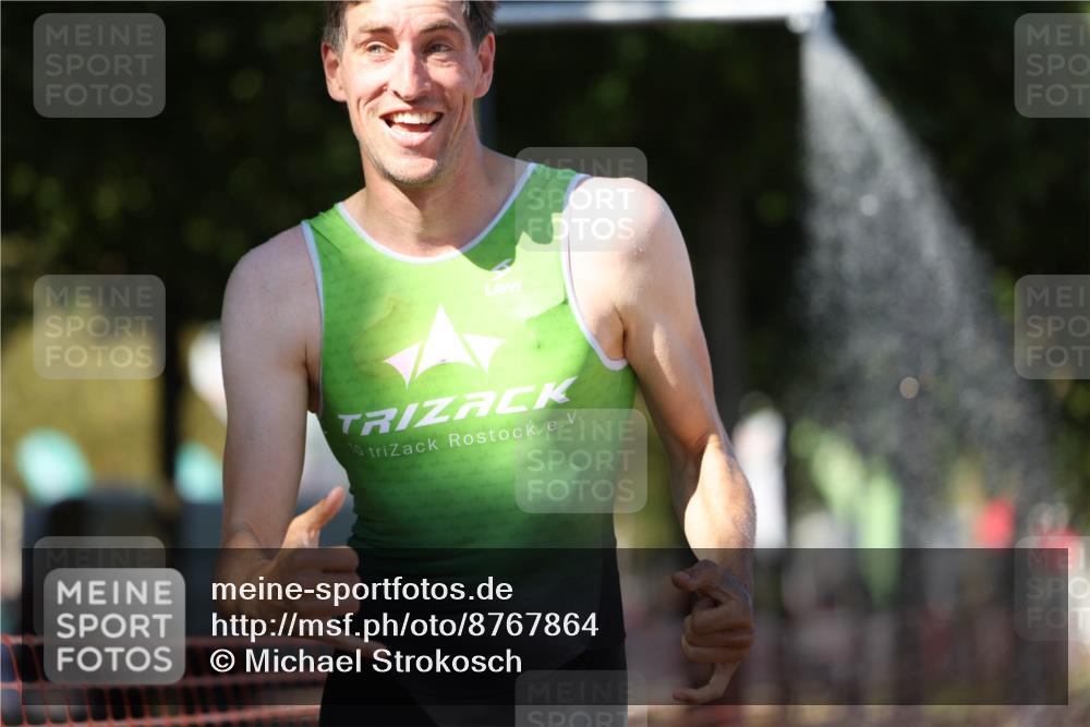 07.09.2025 - 19. Norderstedt Triathlon Michael Strokosch http://msf.ph/oto/8767864 07.09.2025 15:20:18 Laufen 393, 908, 1456 meine-sportfotos.de