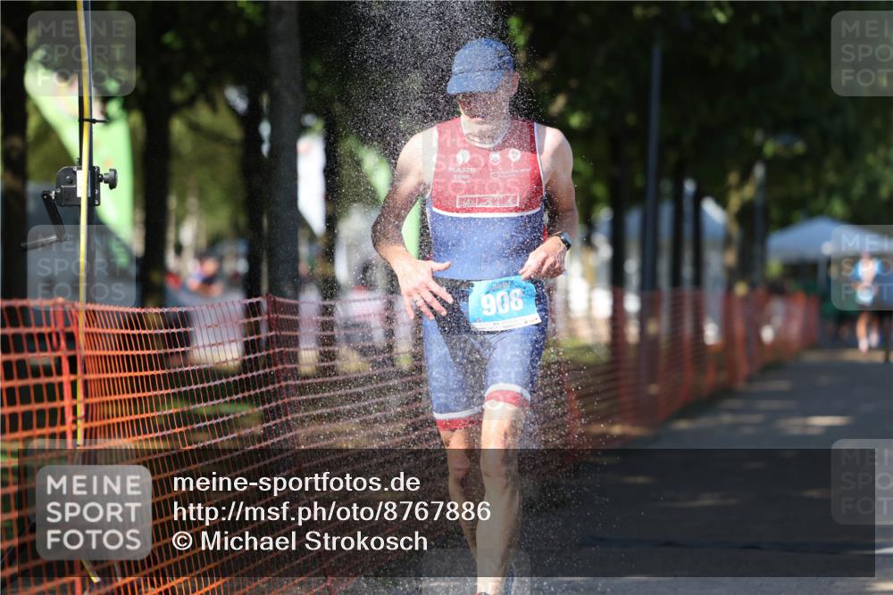 07.09.2025 - 19. Norderstedt Triathlon Michael Strokosch http://msf.ph/oto/8767886 07.09.2025 15:20:24 Laufen 393, 908, 1456 meine-sportfotos.de