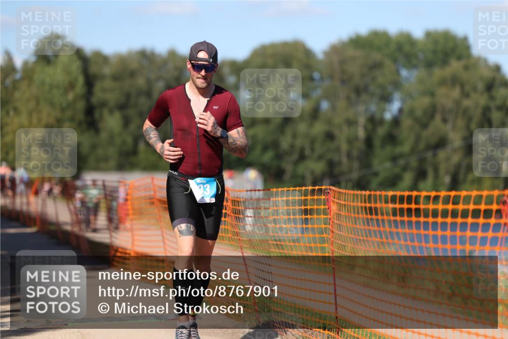 07.09.2025 - 19. Norderstedt Triathlon Michael Strokosch http://msf.ph/oto/8767901 07.09.2025 15:20:26 Laufen 393, 908, 1456 meine-sportfotos.de