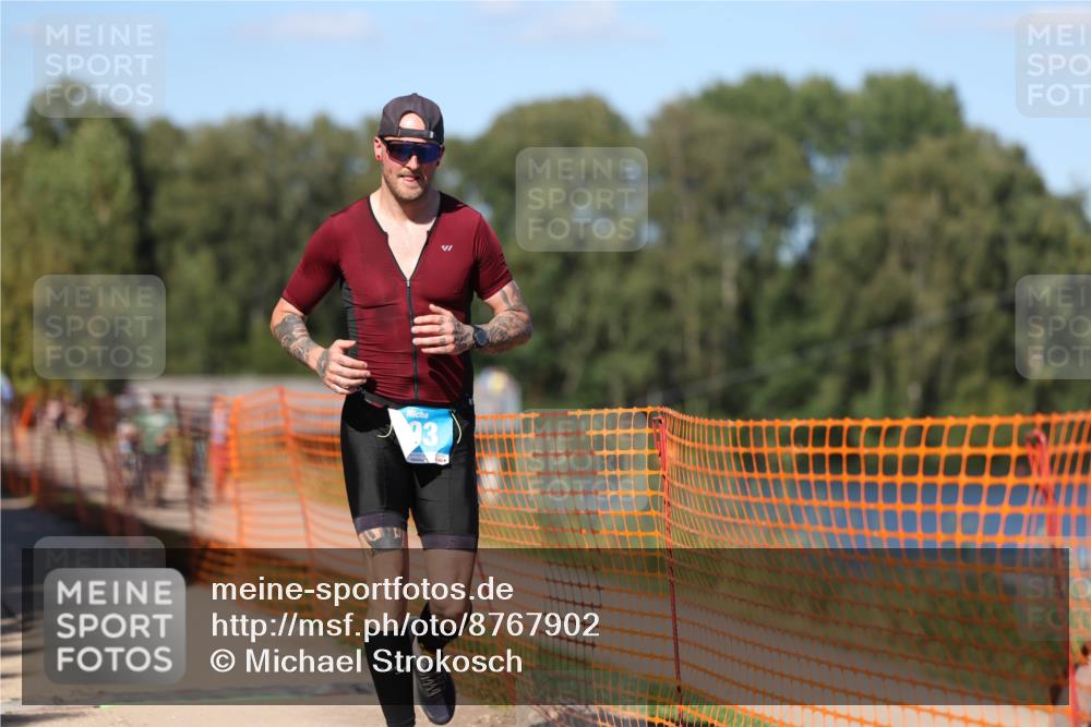07.09.2025 - 19. Norderstedt Triathlon Michael Strokosch http://msf.ph/oto/8767902 07.09.2025 15:20:27 Laufen 393, 908, 1456 meine-sportfotos.de