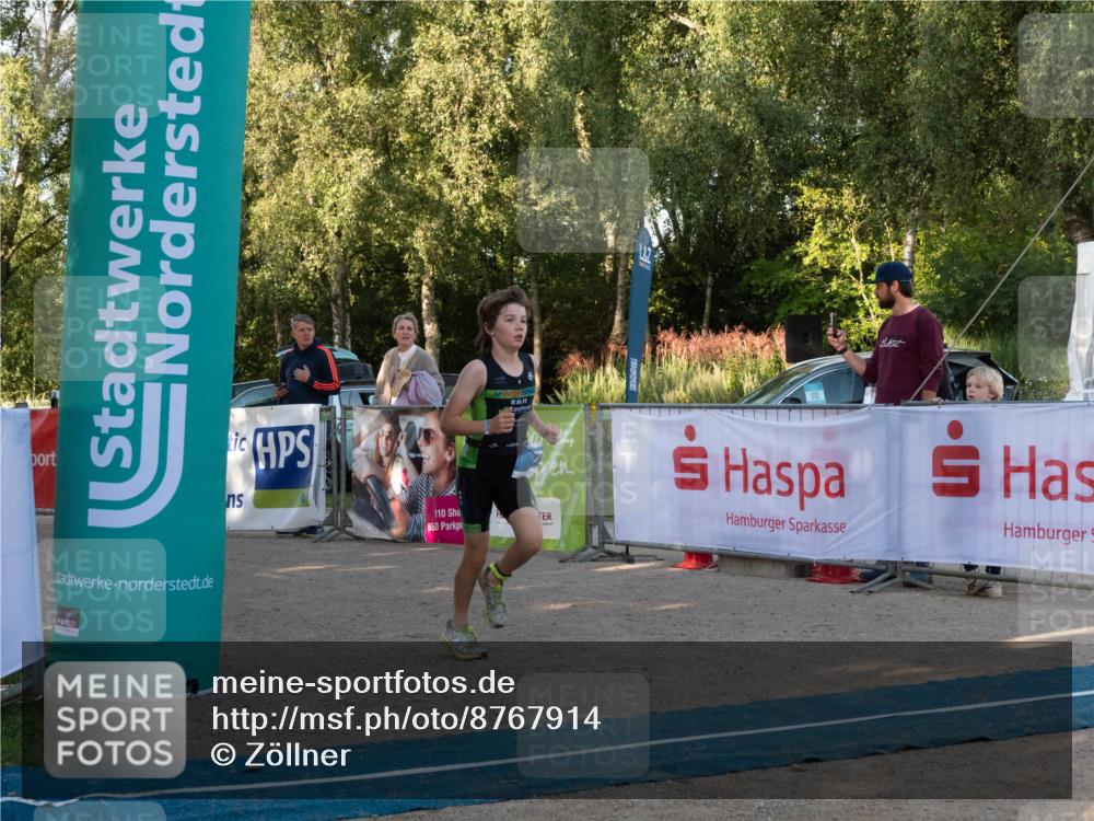 07.09.2025 - 19. Norderstedt Triathlon Zöllner http://msf.ph/oto/8767914 07.09.2025 09:12:19 Ziel 1 meine-sportfotos.de