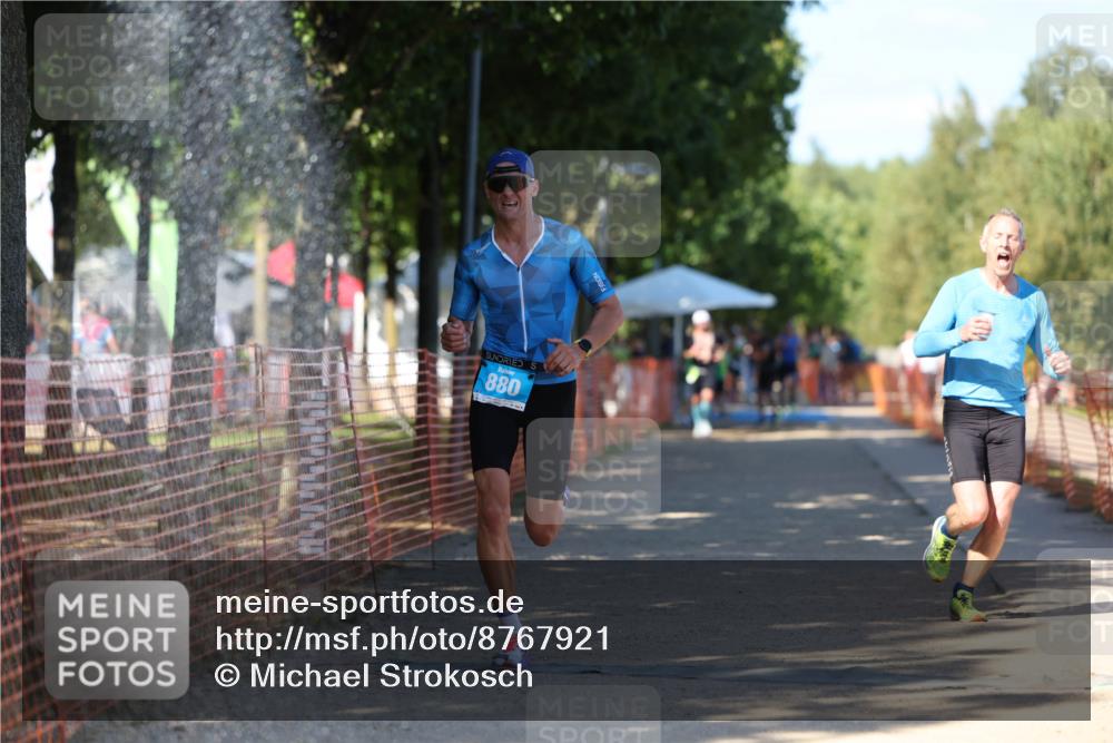 07.09.2025 - 19. Norderstedt Triathlon Michael Strokosch http://msf.ph/oto/8767921 07.09.2025 15:20:35 Laufen 373 meine-sportfotos.de