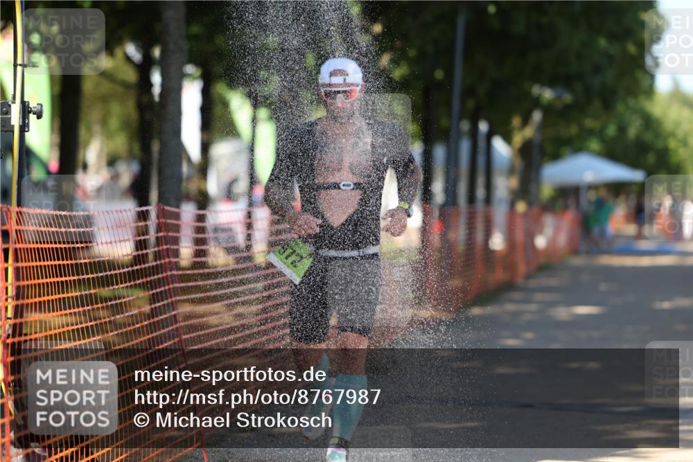 07.09.2025 - 19. Norderstedt Triathlon Michael Strokosch http://msf.ph/oto/8767987 07.09.2025 15:20:51 Laufen 972, 989, 1010 meine-sportfotos.de