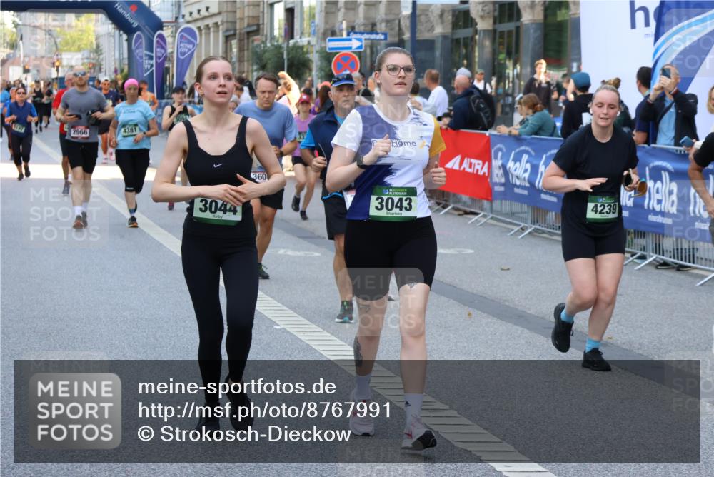 07.09.2025 - BARMER Alsterlauf Strokosch-Dieckow http://msf.ph/oto/8767991 07.09.2025 10:11:02 Ziel 2300, 2754, 2860, 2915, 3089, 3164, 3485, 3526, 3732, 3791, 3828, 4846, 5166, 5544, 5673, 5674, 8356 meine-sportfotos.de
