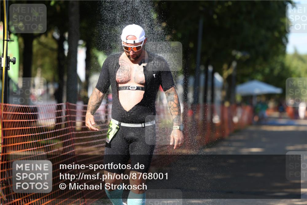 07.09.2025 - 19. Norderstedt Triathlon Michael Strokosch http://msf.ph/oto/8768001 07.09.2025 15:20:51 Laufen 972, 989, 1010 meine-sportfotos.de