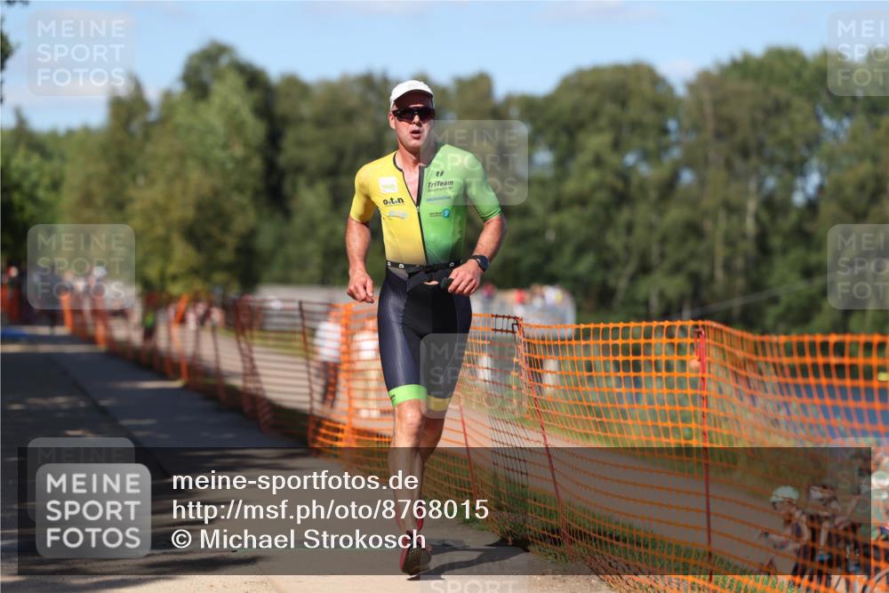 07.09.2025 - 19. Norderstedt Triathlon Michael Strokosch http://msf.ph/oto/8768015 07.09.2025 15:21:03 Laufen 1031 meine-sportfotos.de