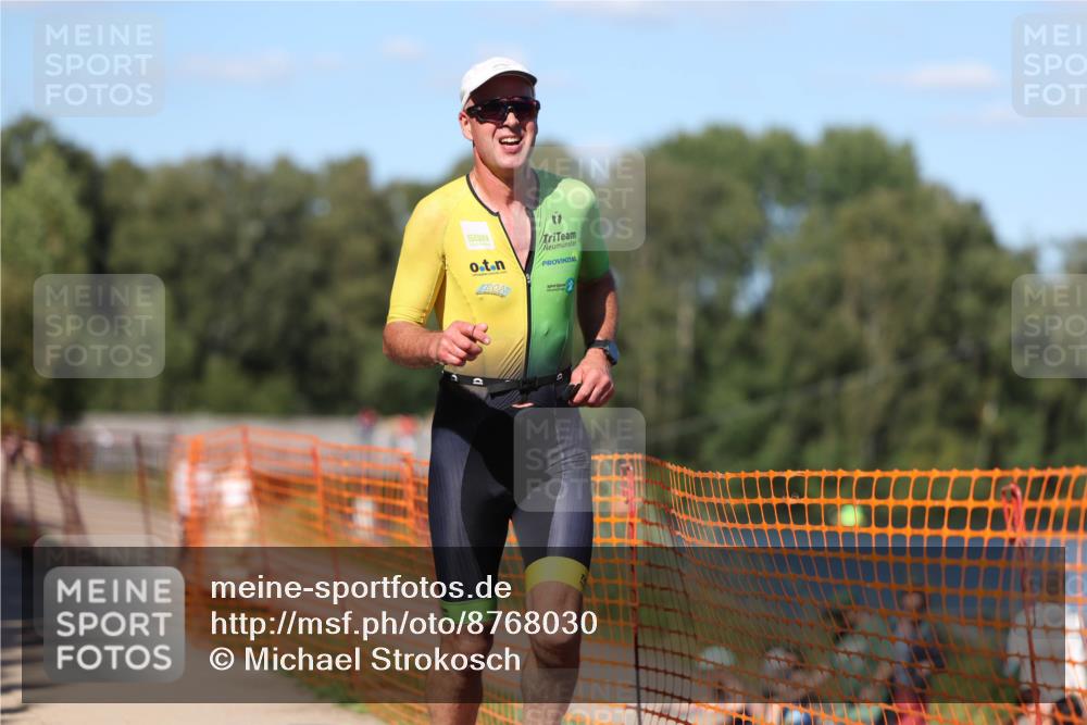 07.09.2025 - 19. Norderstedt Triathlon Michael Strokosch http://msf.ph/oto/8768030 07.09.2025 15:21:04 Laufen 1031 meine-sportfotos.de