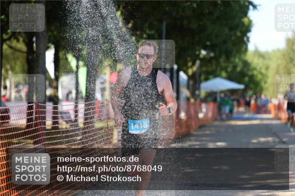 07.09.2025 - 19. Norderstedt Triathlon Michael Strokosch http://msf.ph/oto/8768049 07.09.2025 15:21:15 Laufen 1416 meine-sportfotos.de