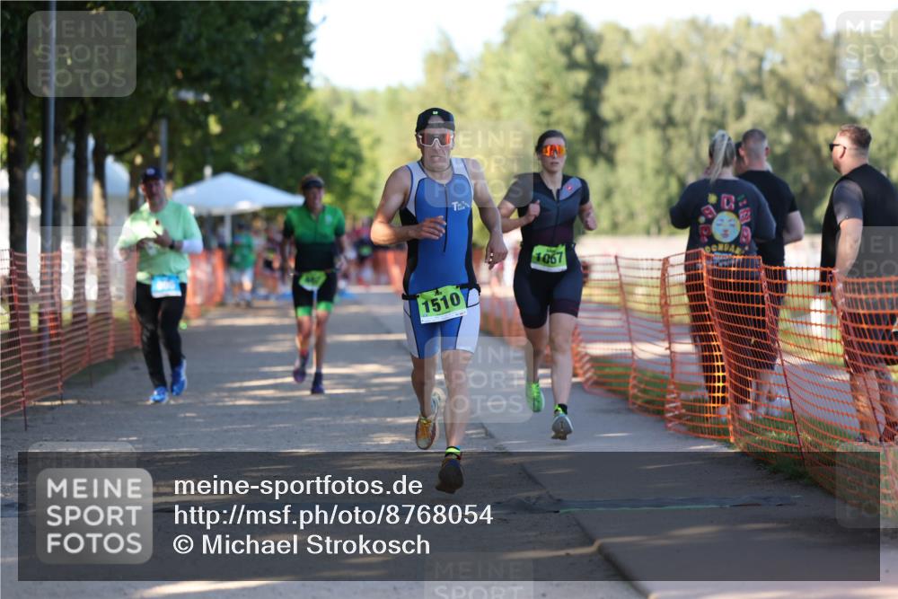 07.09.2025 - 19. Norderstedt Triathlon Michael Strokosch http://msf.ph/oto/8768054 07.09.2025 16:18:32 Laufen 467, 885, 905, 1067, 1090, 1510 meine-sportfotos.de