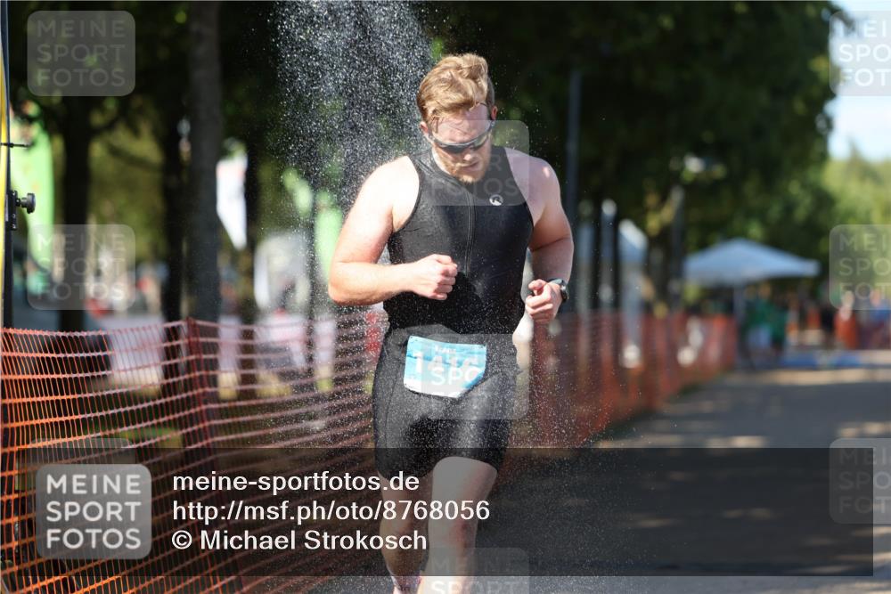 07.09.2025 - 19. Norderstedt Triathlon Michael Strokosch http://msf.ph/oto/8768056 07.09.2025 15:21:16 Laufen 992, 1416 meine-sportfotos.de