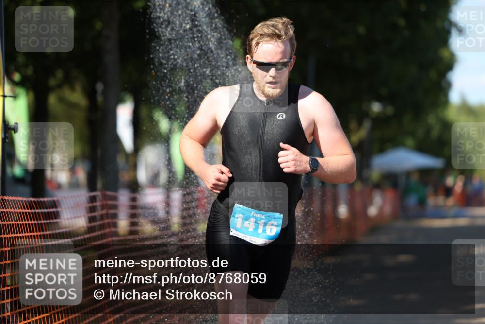07.09.2025 - 19. Norderstedt Triathlon Michael Strokosch http://msf.ph/oto/8768059 07.09.2025 15:21:16 Laufen 992, 1416 meine-sportfotos.de