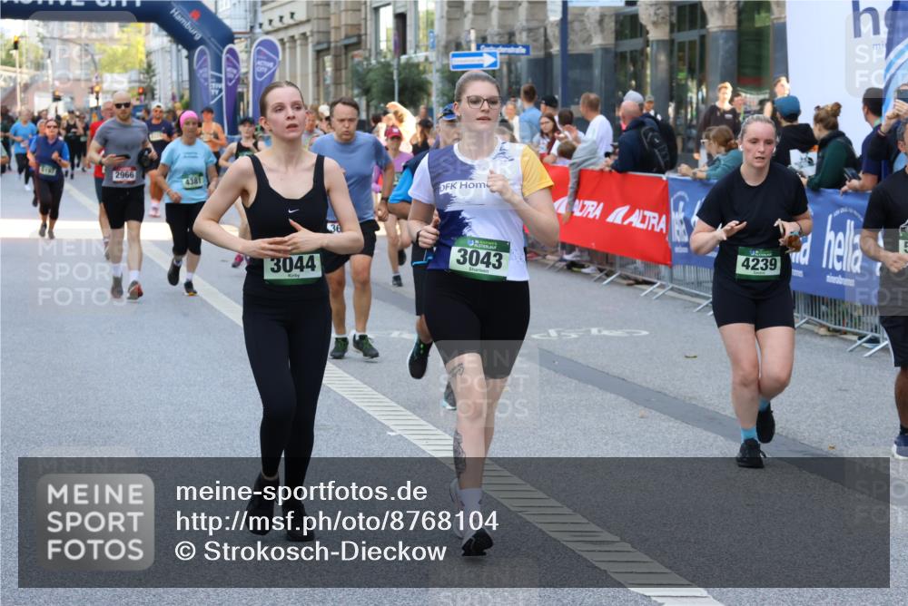 07.09.2025 - BARMER Alsterlauf Strokosch-Dieckow http://msf.ph/oto/8768104 07.09.2025 10:11:01 Ziel 2300, 2754, 2860, 2915, 3089, 3164, 3350, 3485, 3526, 3732, 3791, 3828, 4846, 5166, 5544, 5673, 5674, 5808, 8356 meine-sportfotos.de