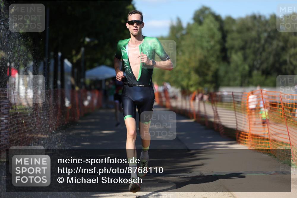 07.09.2025 - 19. Norderstedt Triathlon Michael Strokosch http://msf.ph/oto/8768110 07.09.2025 15:21:29 Laufen  meine-sportfotos.de