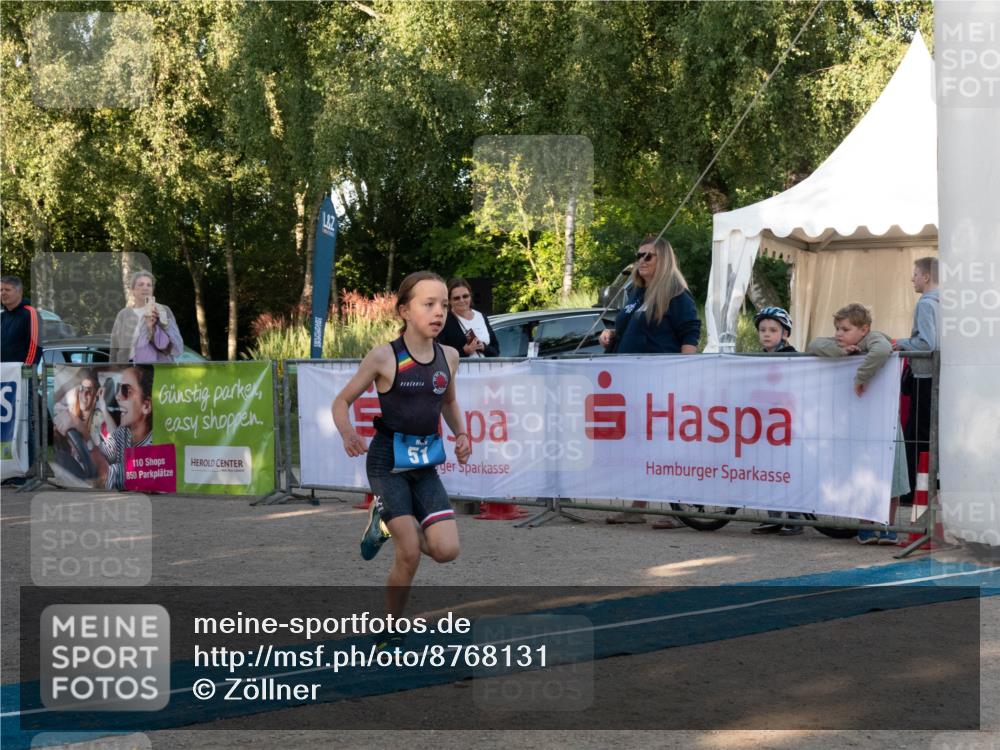 07.09.2025 - 19. Norderstedt Triathlon Zöllner http://msf.ph/oto/8768131 07.09.2025 09:14:55 Ziel 30, 51 meine-sportfotos.de