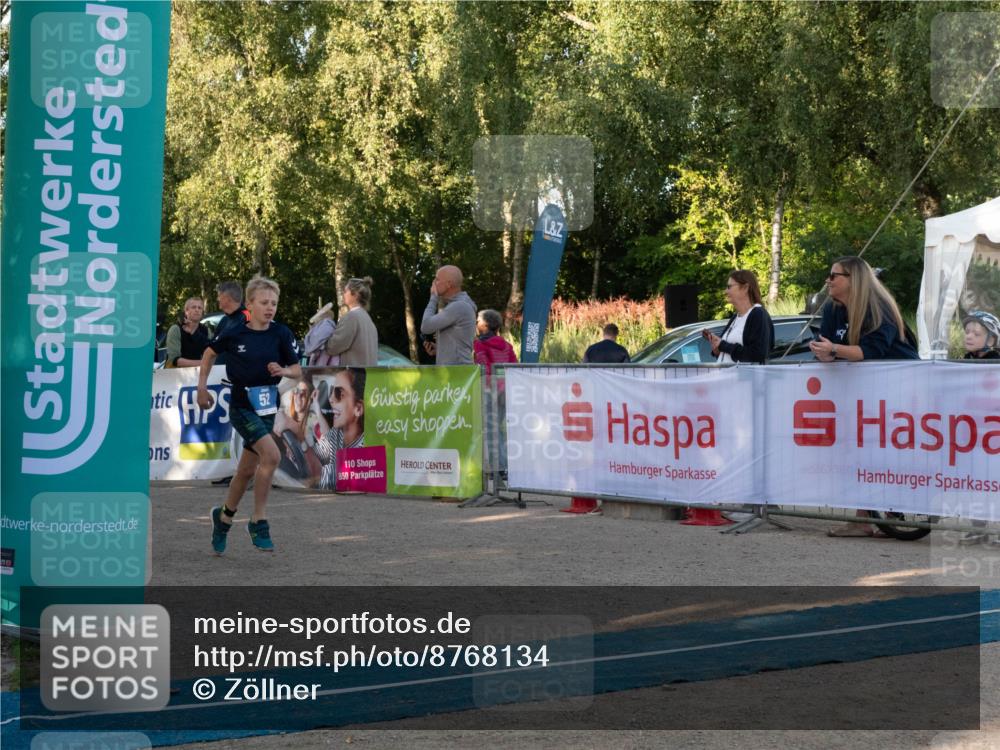 07.09.2025 - 19. Norderstedt Triathlon Zöllner http://msf.ph/oto/8768134 07.09.2025 09:15:39 Ziel 52 meine-sportfotos.de