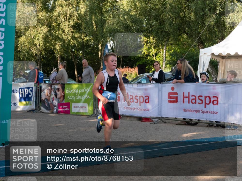 07.09.2025 - 19. Norderstedt Triathlon Zöllner http://msf.ph/oto/8768153 07.09.2025 09:15:46 Ziel 7, 17, 34, 52 meine-sportfotos.de
