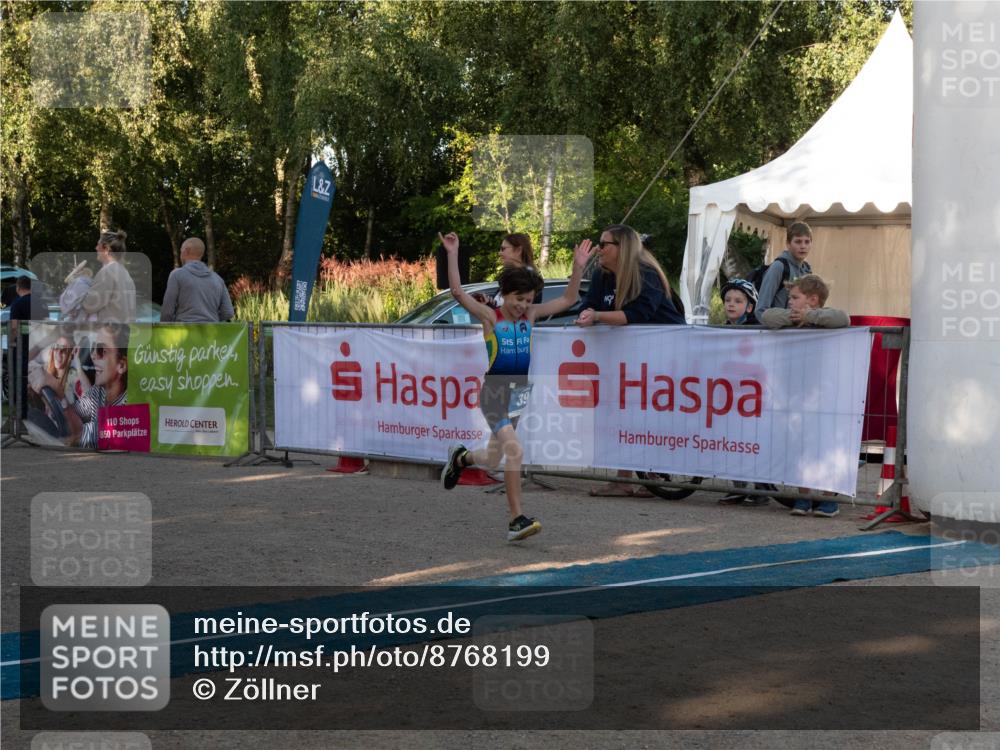 07.09.2025 - 19. Norderstedt Triathlon Zöllner http://msf.ph/oto/8768199 07.09.2025 09:15:59 Ziel 39 meine-sportfotos.de