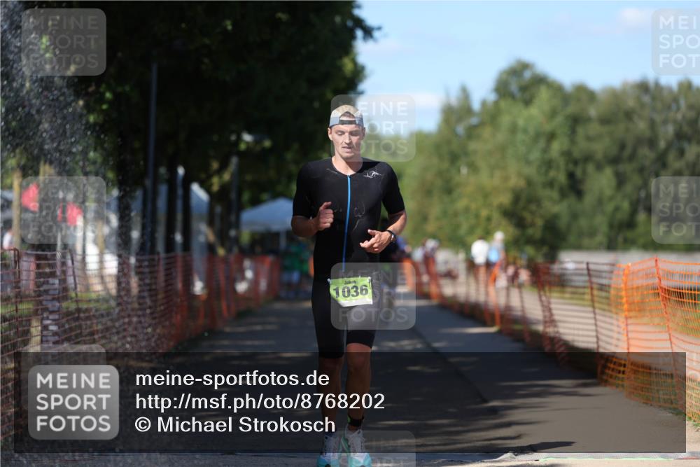 07.09.2025 - 19. Norderstedt Triathlon Michael Strokosch http://msf.ph/oto/8768202 07.09.2025 15:21:52 Laufen  meine-sportfotos.de