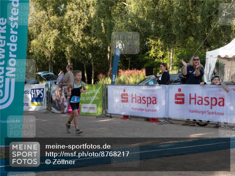 07.09.2025 - 19. Norderstedt Triathlon Zöllner http://msf.ph/oto/8768217 07.09.2025 09:16:22 Ziel 2 meine-sportfotos.de